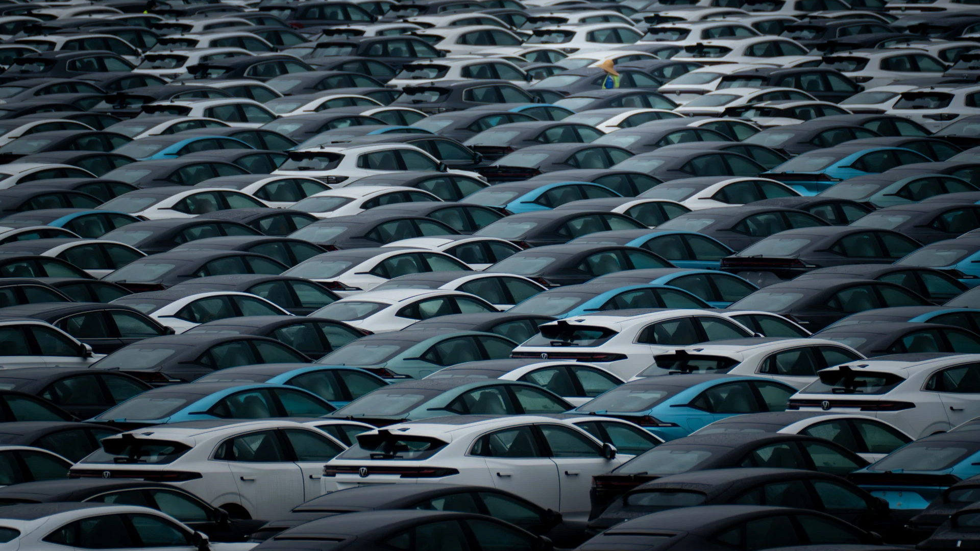 Китай занял 38% мирового рынка авто в октябре 2025 года