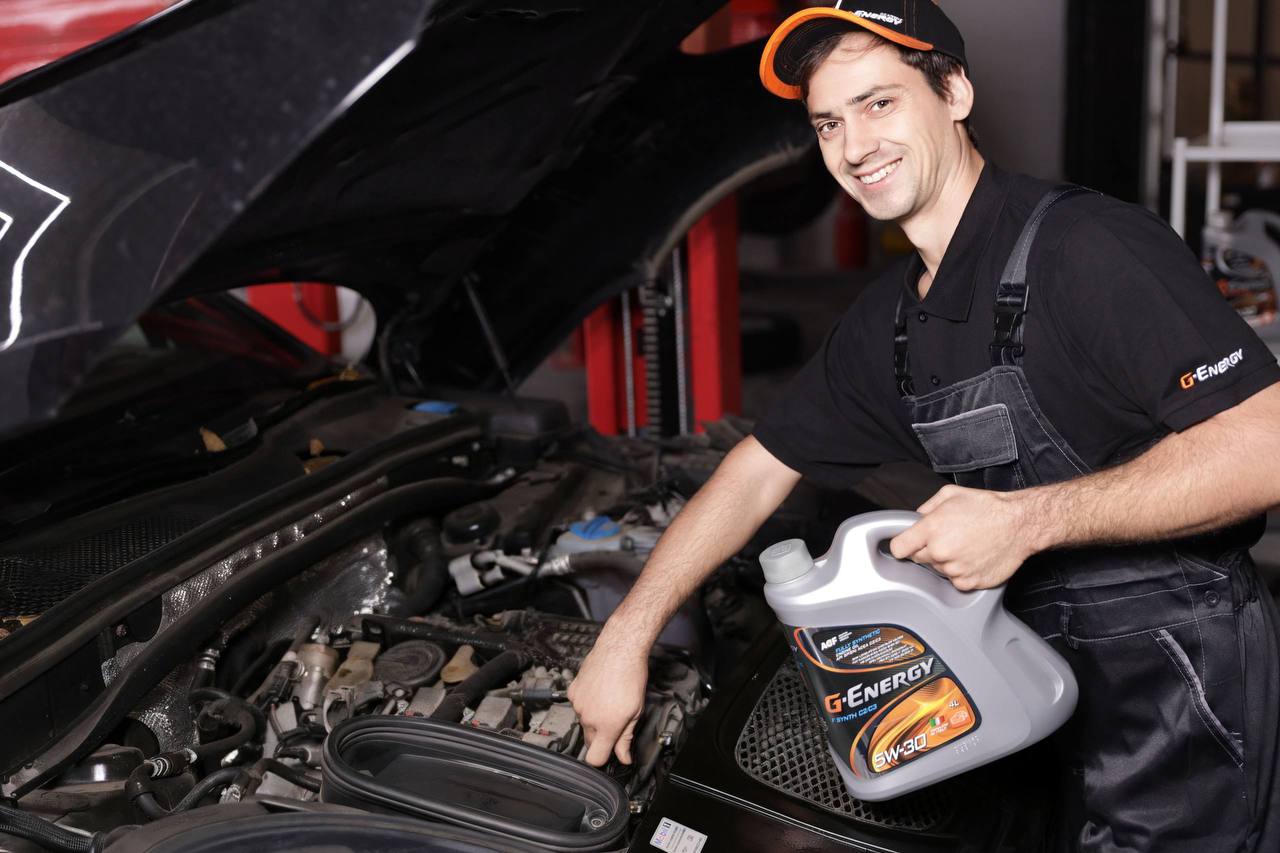 «Газпромнефть-СМ» запустила цифровую энциклопедию к Дню автомобиля