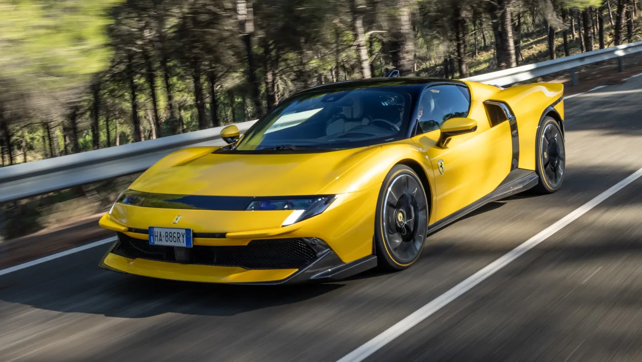 Ferrari представила новый суперкар 849 Testarossa