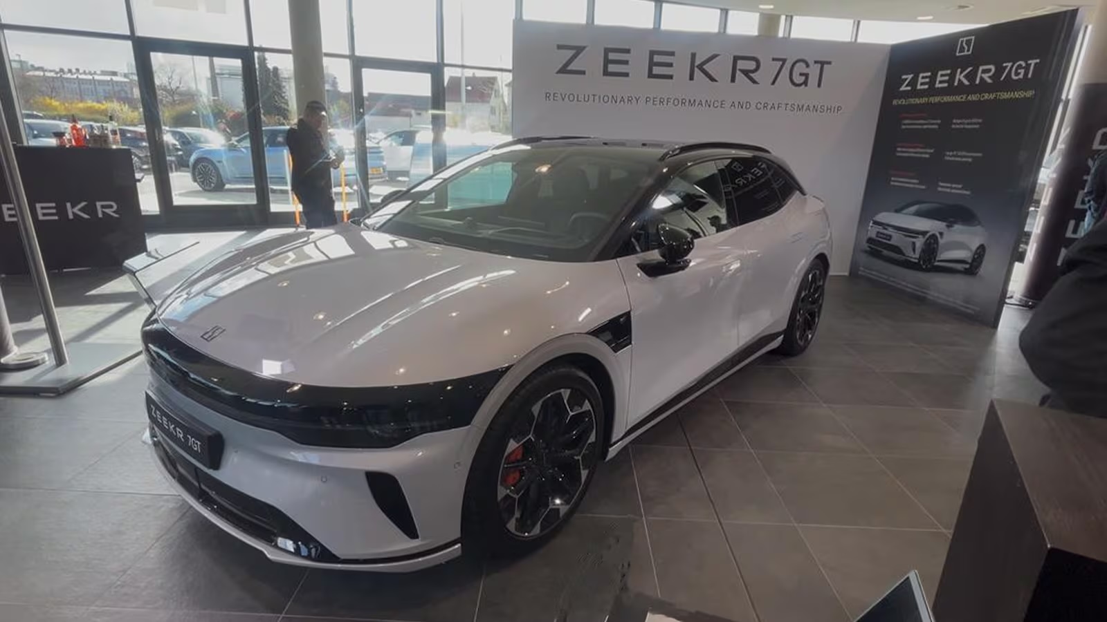 Китайские автопроизводители усиливают давление на премиум-бренды из Германии