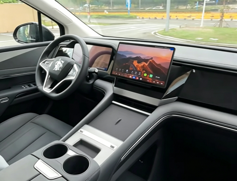 BYD Linghui M9 поступил в салоны Китая до официального старта продаж