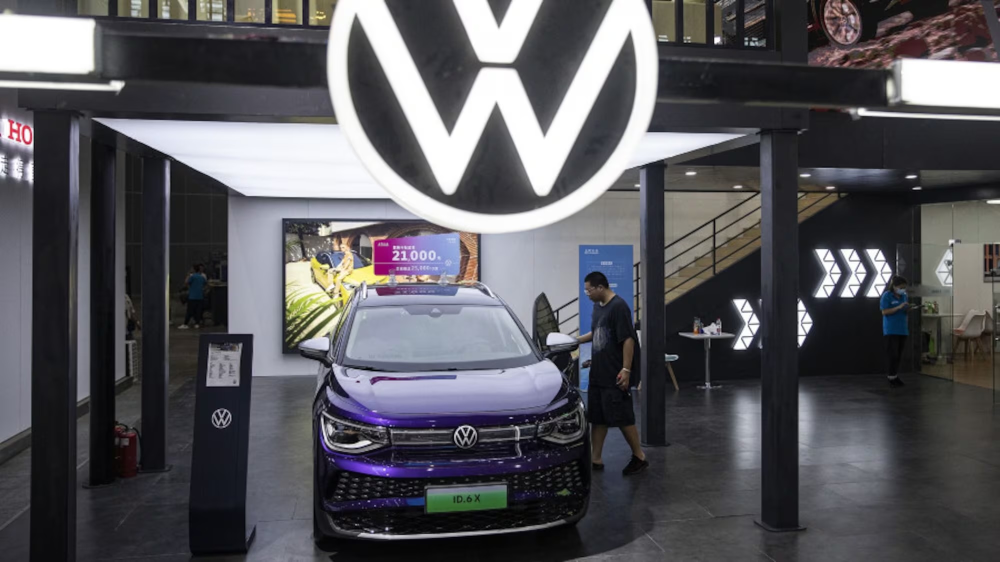 BMW и Volkswagen фиксируют снижение продаж на фоне ухудшения их позиций в Китае