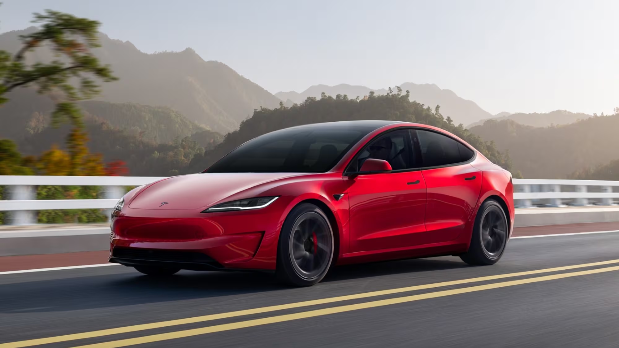 Продажи электромобилей в Европе выросли на 52% в июне на фоне лидерства Tesla Model Y и Model 3