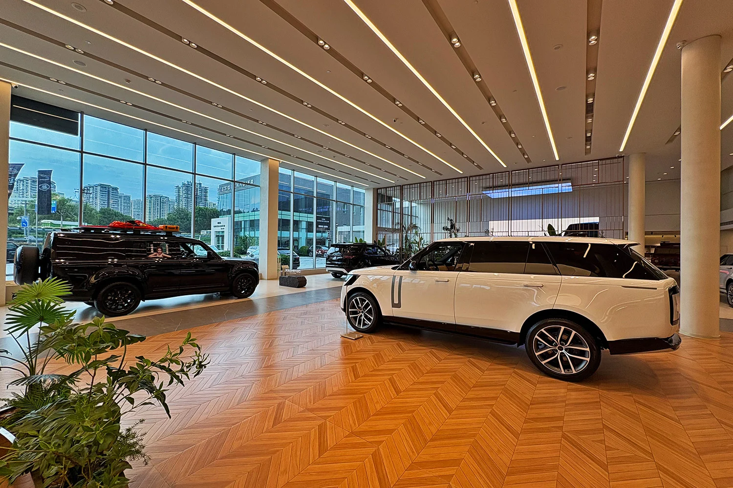 Jaguar Land Rover свернул производство в Китае перед запуском Freelander