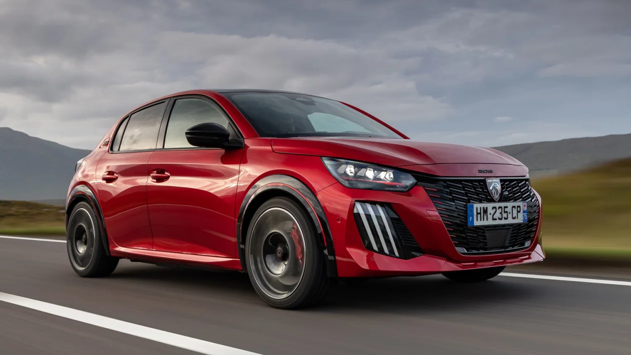 Peugeot вернула GTi: новый E-208 получил 277 сил и запас хода до 375 км