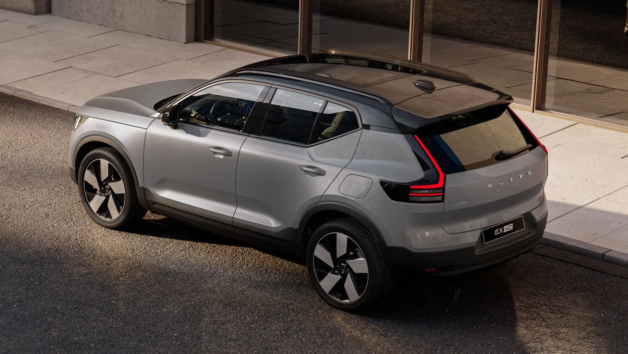 Volvo обновила популярный XC40 к юбилею модели