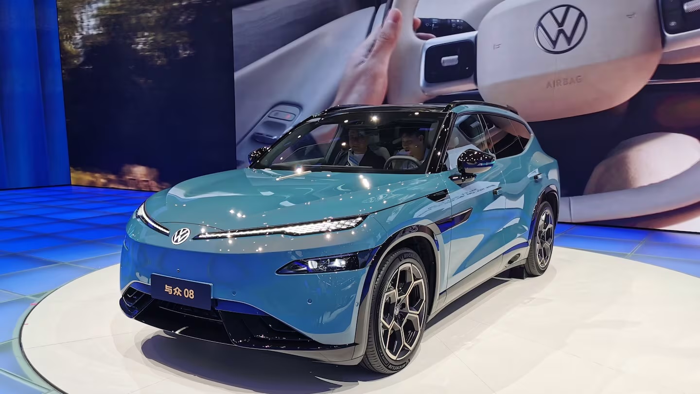 Китайские регуляторы обеспокоены темпами разработки новых автомобилей