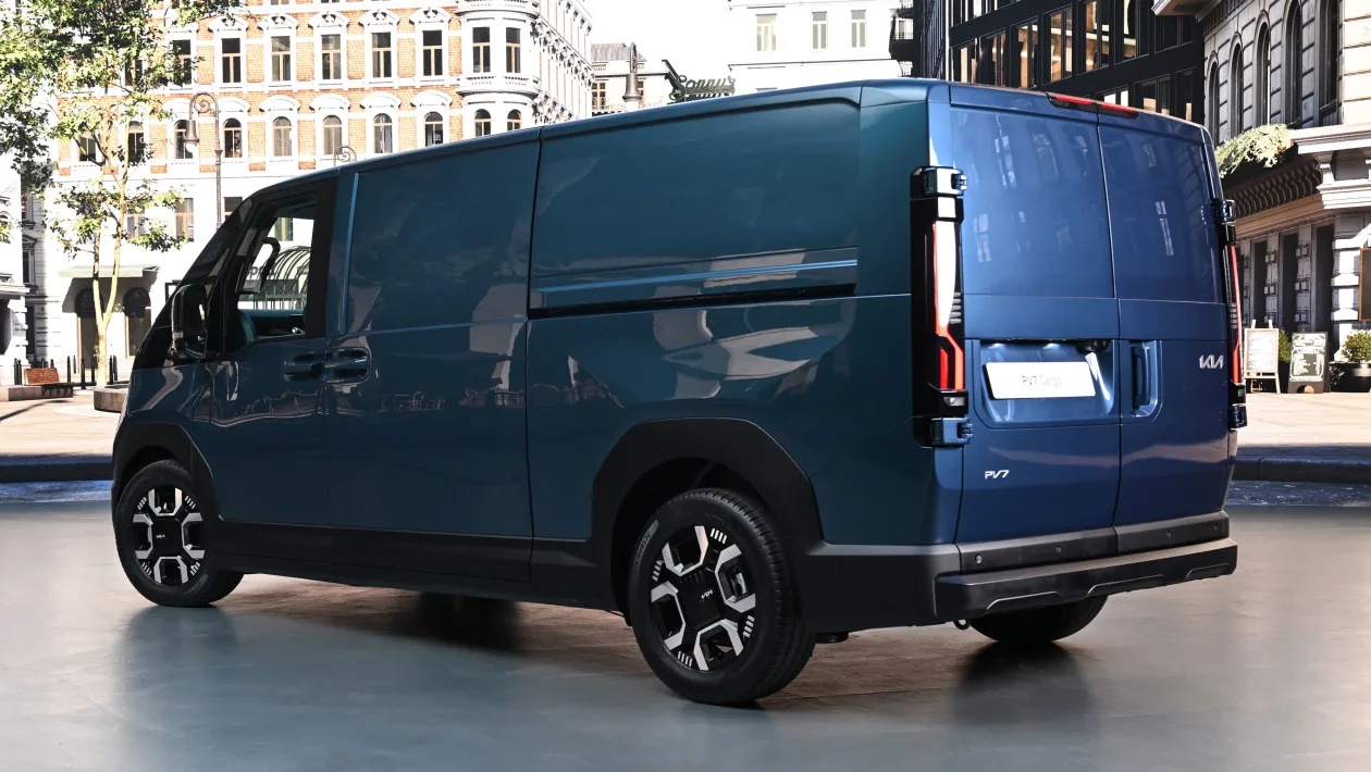 Kia представила электрический PV7 с девятью местами и зарядкой до 350 кВт