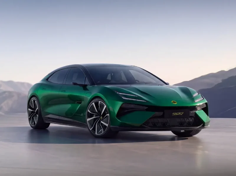 Lotus вывела на китайский рынок модели Emira 420 Sport, а также электрические Emeya и Eletre 900 Gold, цены на которые начинаются от 12 миллионов рублей