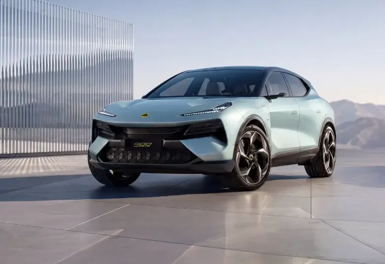Lotus вывела на китайский рынок модели Emira 420 Sport, а также электрические Emeya и Eletre 900 Gold, цены на которые начинаются от 12 миллионов рублей
