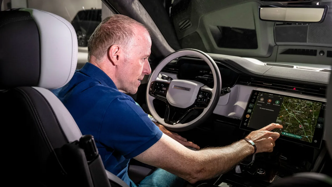 Электрический Range Rover Sport получит запас хода до 602 км
